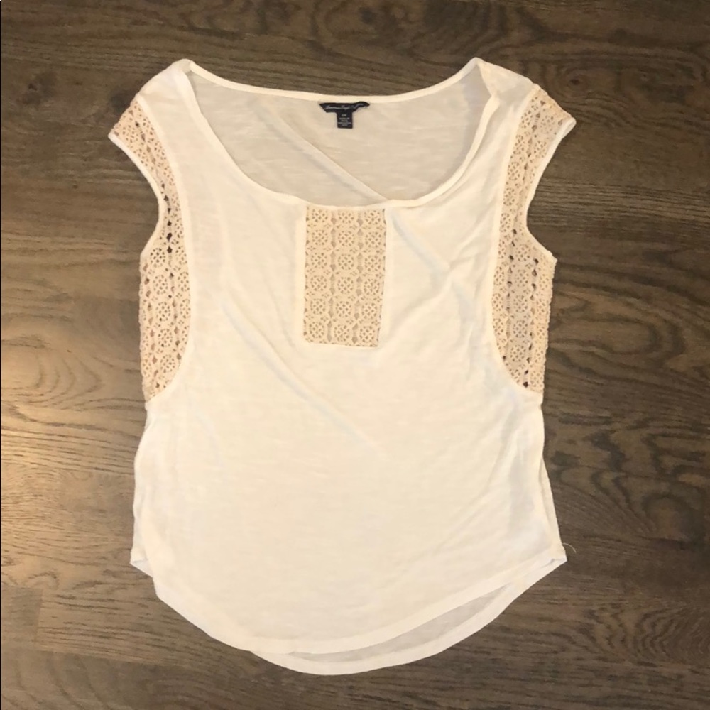 American Eagle women’s top